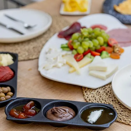 Melanippe Relaxing -adults Only