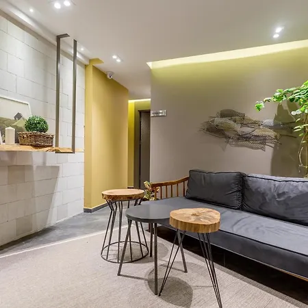 Melanippe Relaxing -adults Only * Karaoz