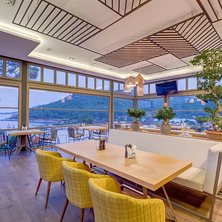 ホテル Melanippe Relaxing -adults Only