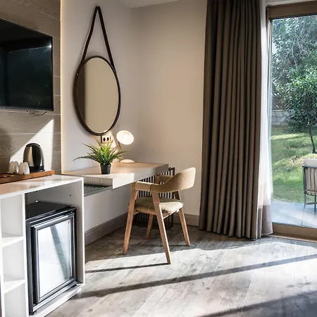 Melanippe Relaxing -adults Only Karaoz